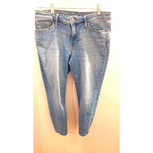 Calvin Klein Capri Jeans Womens 12 Light Wash Denim Cropped 23 Inseam CK